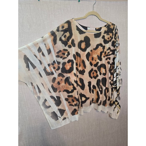 The Shabby Tree Leopard Print Sheer Overlay Poncho style Top size XL Sparkle New - Picture 2 of 16